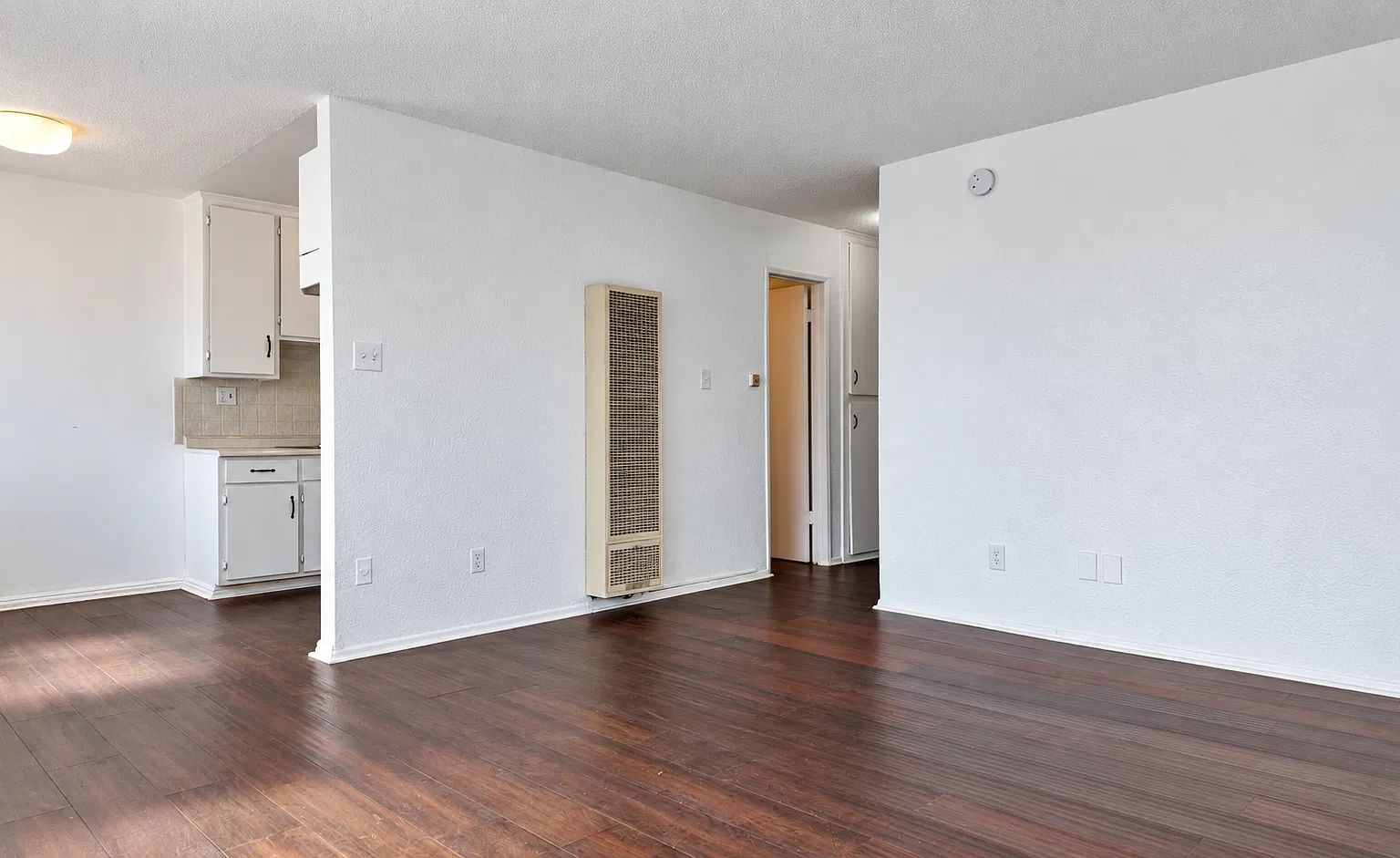 2 bed, $2,300 — Photo 1