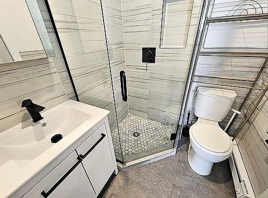 5th image of 827 Quincy St #4A
