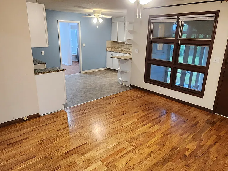 9036 NW Rochester Rd — Photo 1