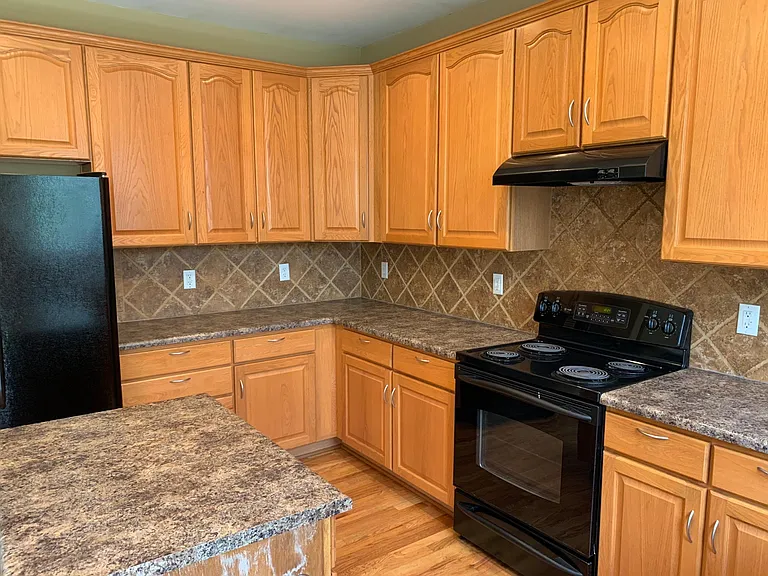 7442 S Memphis St — Photo 13