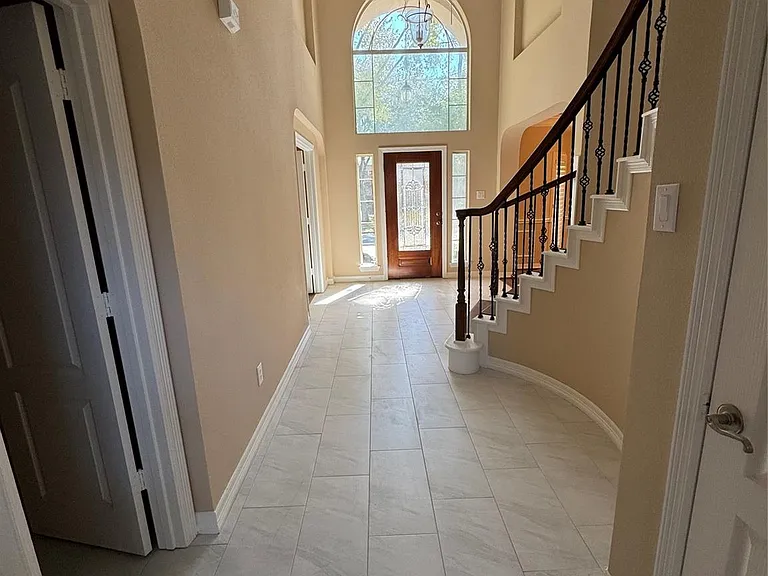 1412 Caine Hill Ct — Photo 4