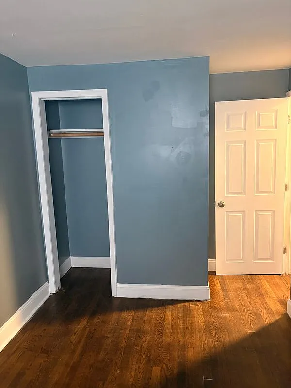 2 bed, 1.0 bath, 744 sqft, $1,200 — Photo 3
