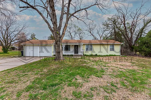 216 N Tyler Rd Photo 1