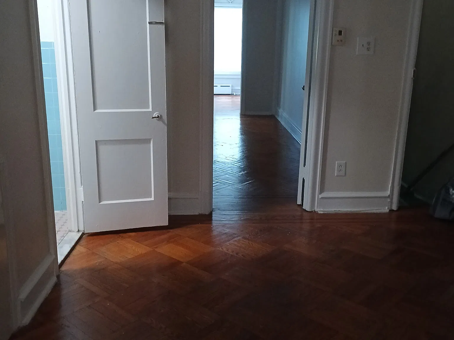 1 bed, 700 sqft, $995 — Photo 4