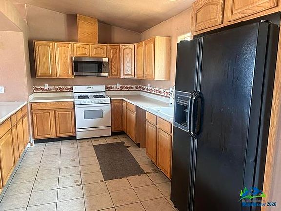 4th image of 459-870 Ponderosa Blvd