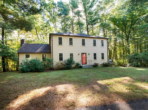 141 Bolas Rd, Duxbury, MA 02332