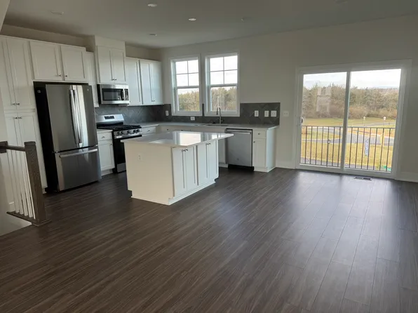 118 Checkerspot Way, Lake Frederick, VA 22630