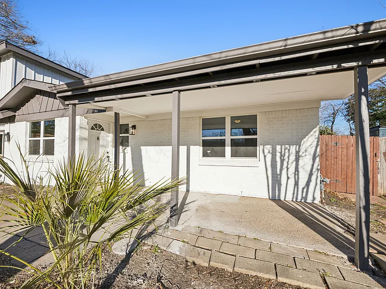 5124 Laurel Ln — Photo 8