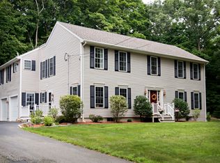 673 South St, Walpole, MA 02081