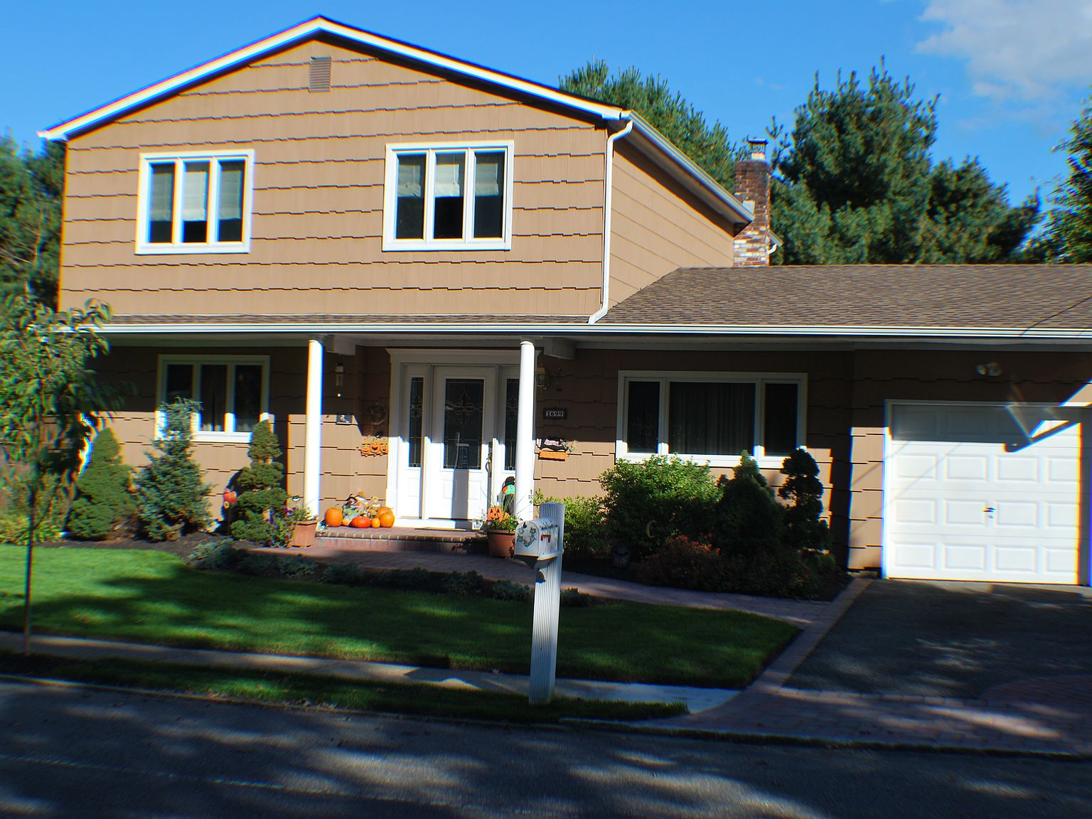 1699 Lincoln Ave, Holbrook, NY 11741 Zillow