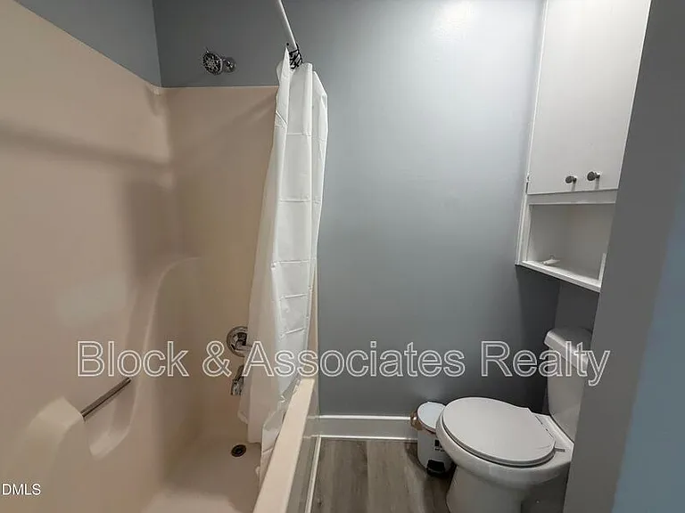 600 Manns Chapel Rd — Photo 12