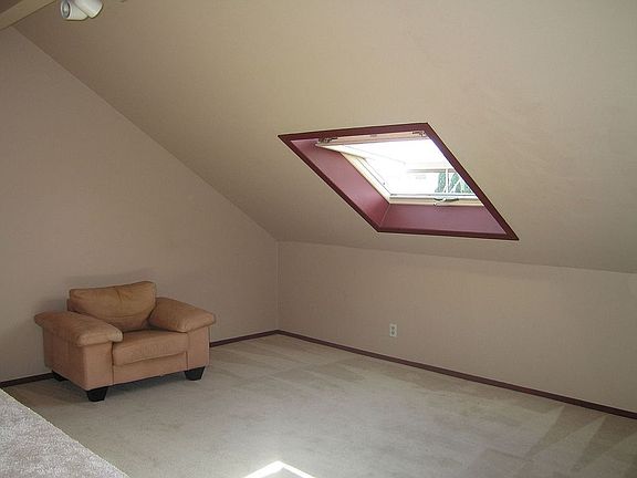 Huge Thrid Bedroom or Home Office