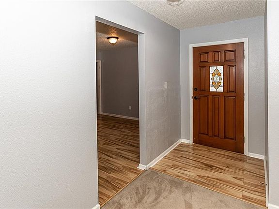 3rd image of 1375 Cypress Dr