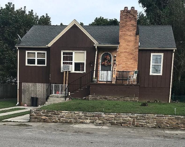 1st image of 316 3rd St