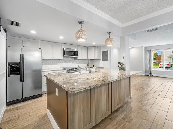 5893 Cassandra Court, West Palm Beach, FL 33415