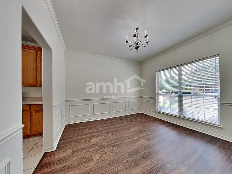 7808 Riverwalk Trl — Photo 8