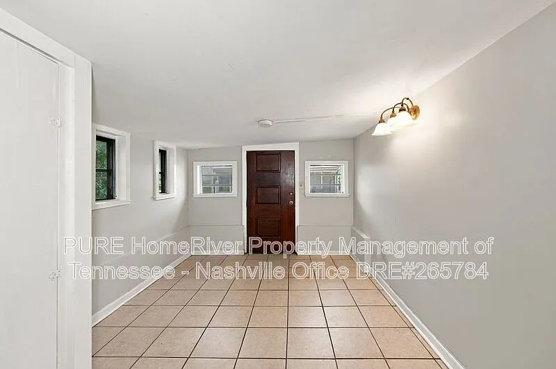 1 bed, 1.0 bath, 465 sqft, $1,050 — Photo 3