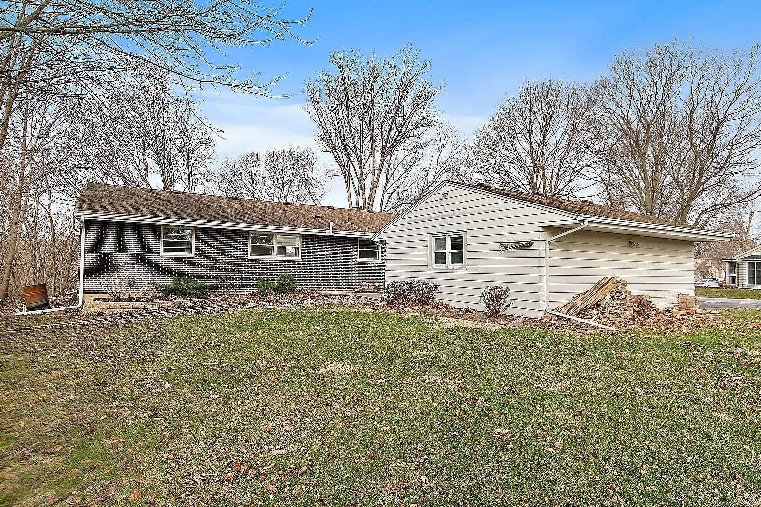 4 bed, 1710 sqft, $2,850 — Photo 2