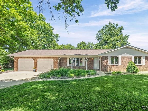 2nd image of 4734 Drda Ln