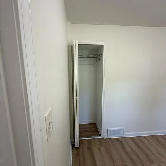 4915 Clarkston Rd — Photo 8