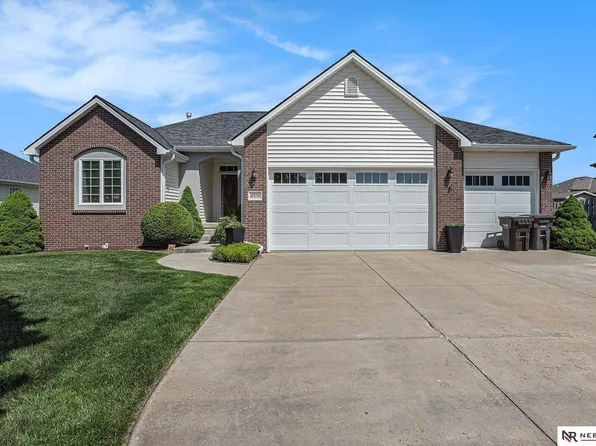10330 N 151st St, Waverly, NE 68462