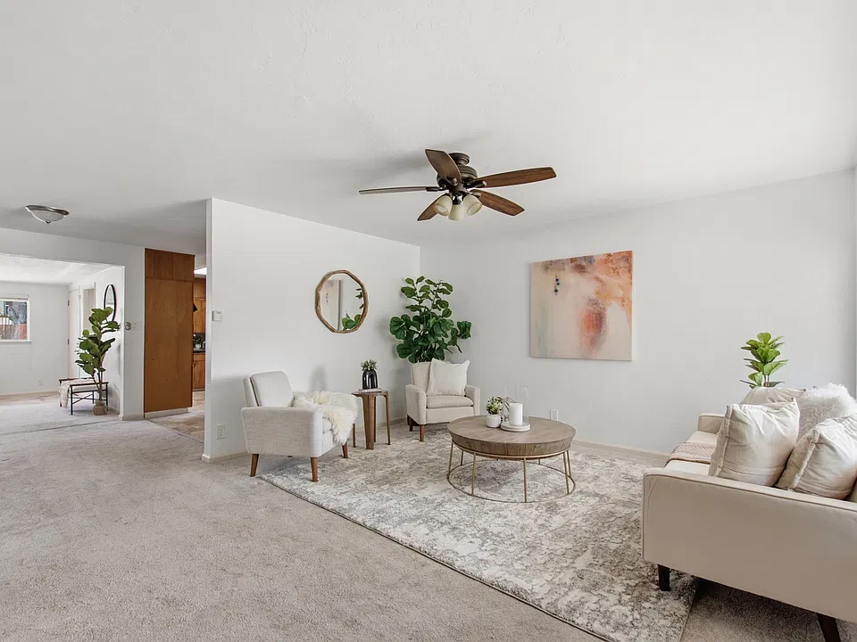 2408 Alameda St