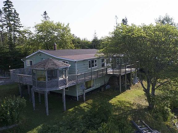 3rd image of 75 Una Dr