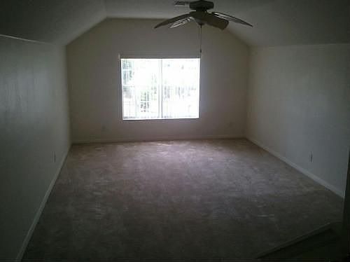 4th image of 222 Hunt St