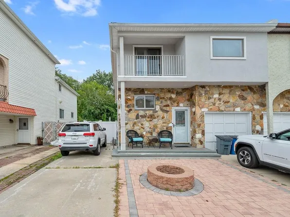 71 Goller Pl, Staten Island, NY 10314