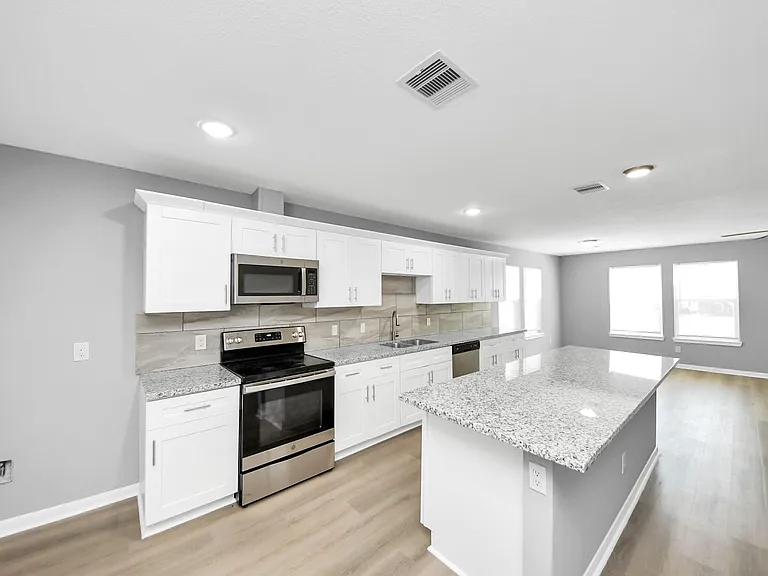6832 Foster St — Photo 1