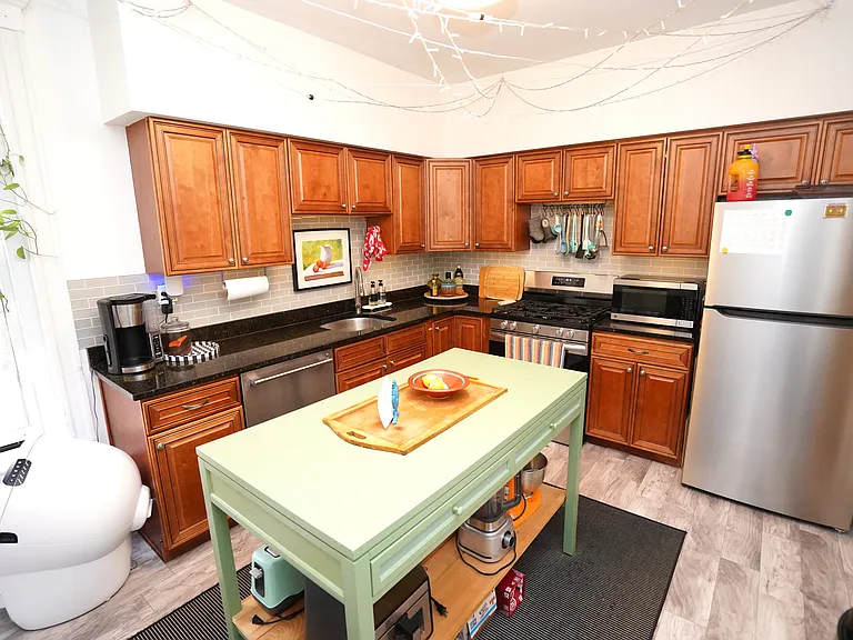 33 Dwight St #3 — Photo 11