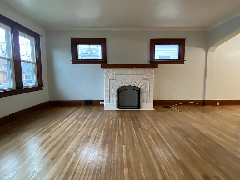 430 Highgate Ave #LOWER — Photo 9