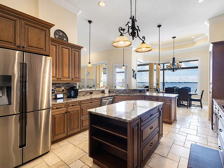 4470 Northshore Dr — Photo 15
