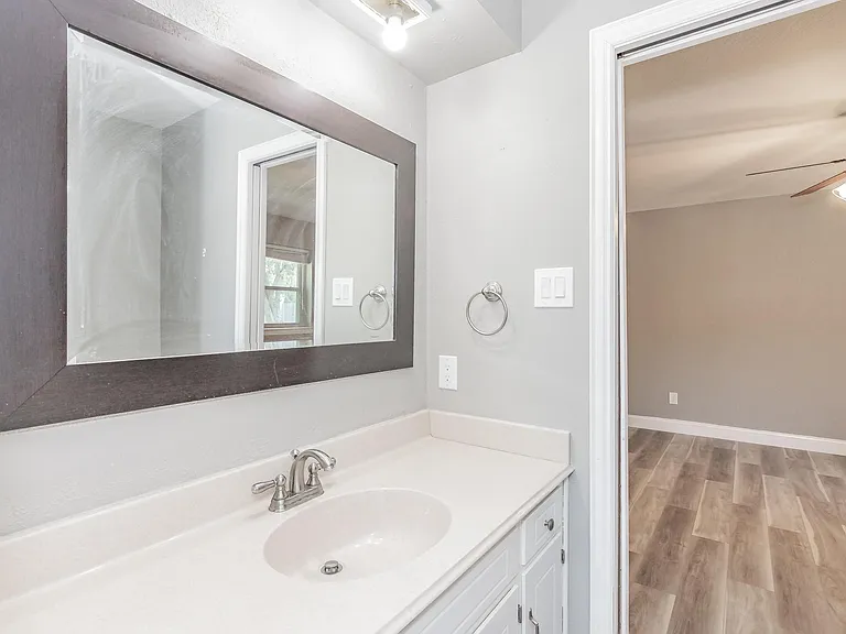 2013 Memphis Dr — Photo 16