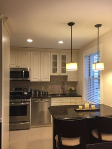 3 Edwards St APT 2G, Roslyn Heights, NY, 11577