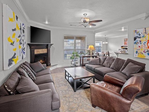 4th image of 411 Sorrento Dr