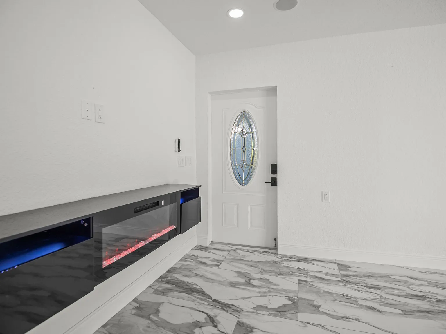 4 bed, 1710 sqft, $2,795 — Photo 4