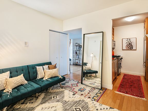 3rd image of 88 Greenwich St APT 1701