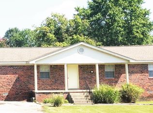 117 & 115 Parkburg Rd, Jackson, TN 38301