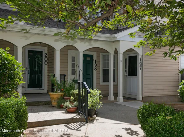 198 Tulip Lane, Freehold, NJ 07728