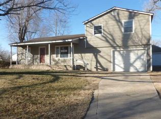 825 N Flora St, Wichita, KS 67212