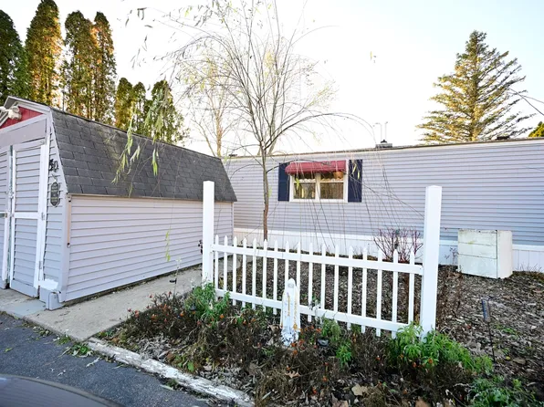 (undisclosed Address), Lakemoor, IL 60051