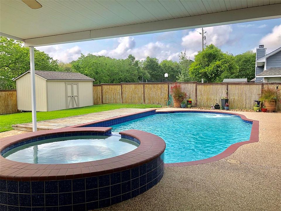 1st image of 2509 Park Shadow Ln