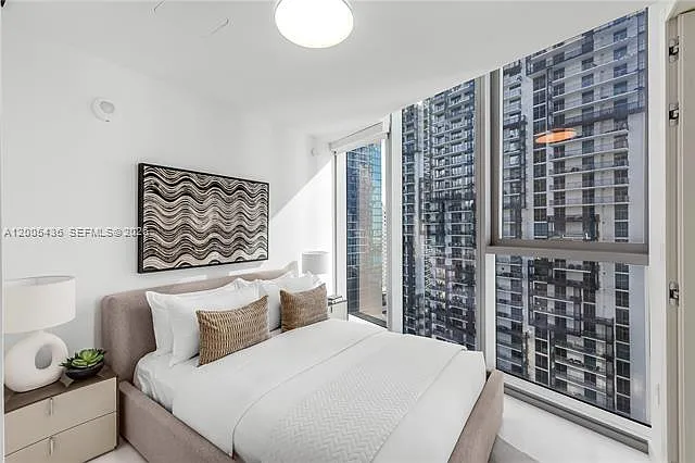 300 Biscayne Boulevard Way #2802E — Photo 4