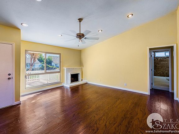 3rd image of 3865 Blackwood St