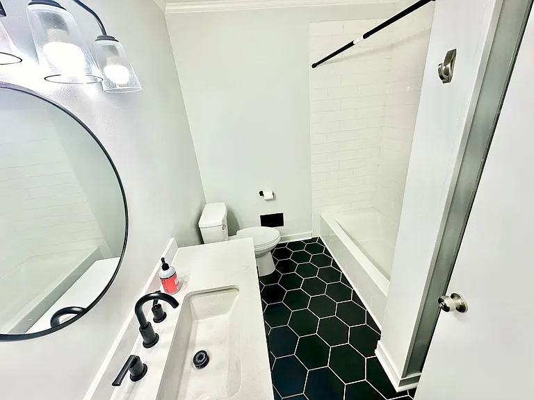 4065 Pinehurst Dr — Photo 12