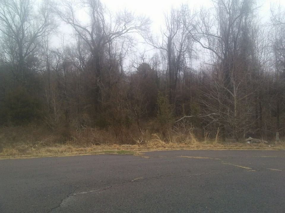1st image of 584 Stoneridge Cir