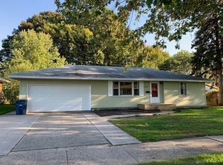 3092 Coolidge Rd, Muskegon, MI 49441
