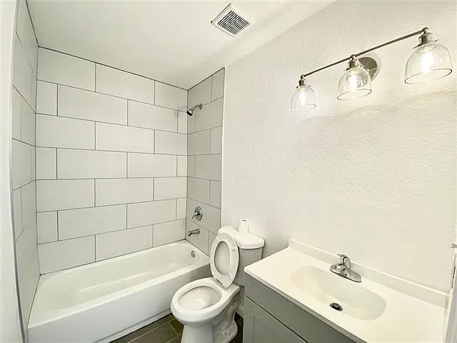 3148 W Lisbon St — Photo 8
