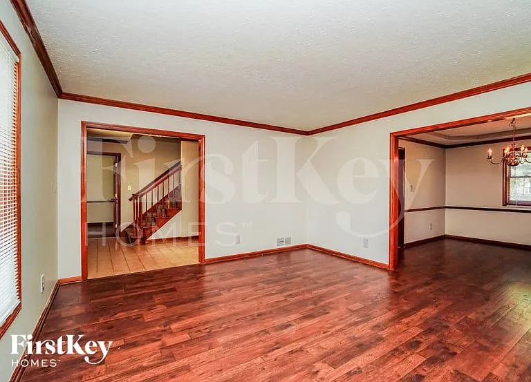 8543 Appleridge Cir — Photo 4
